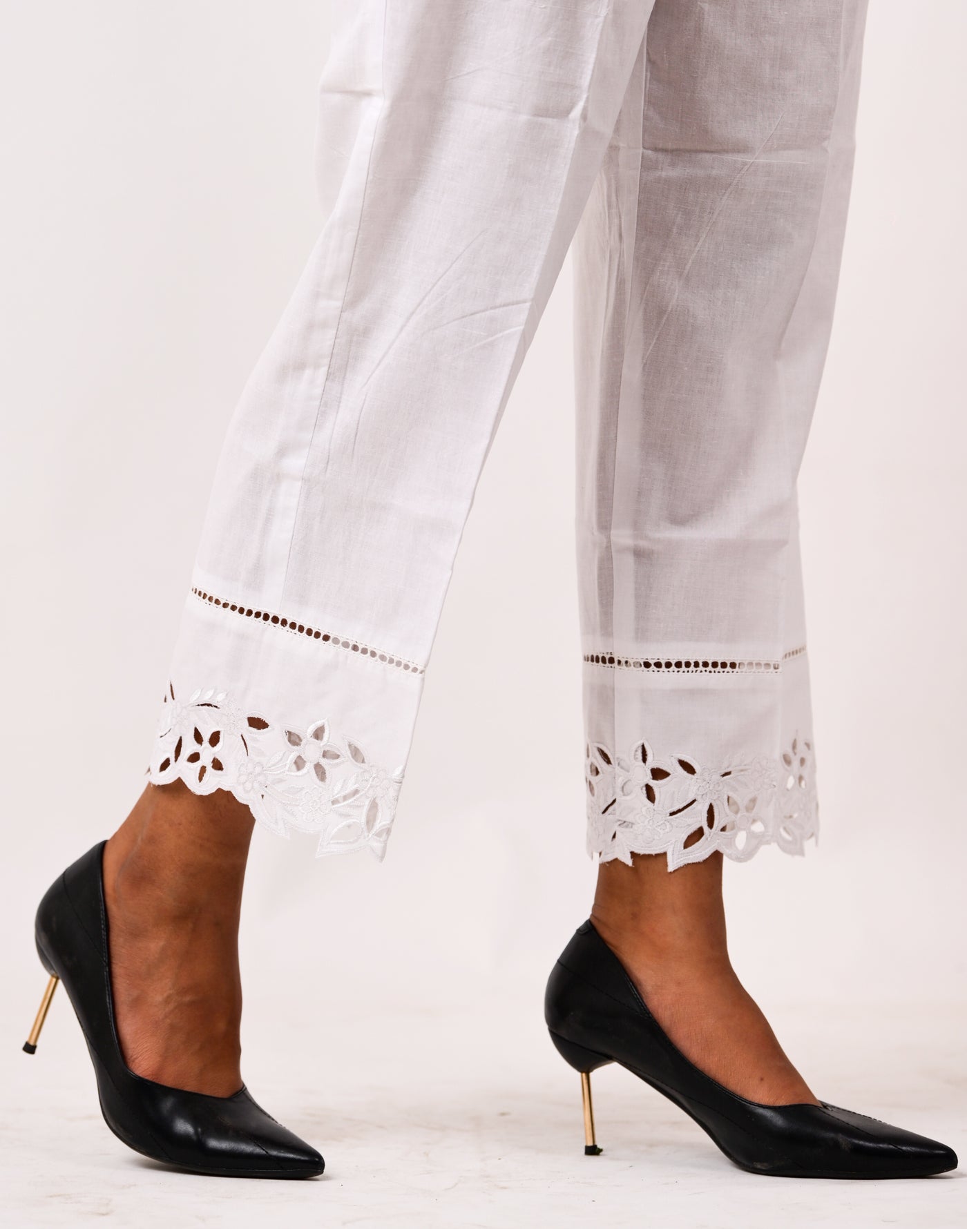Floral Cutwork Pants - White
